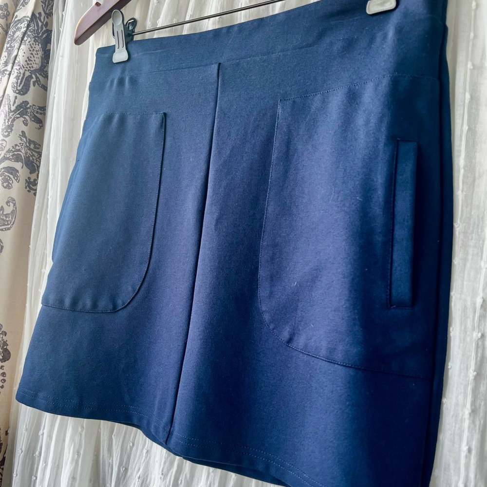 Forever 21 Navy Mini Skirt with Pockets